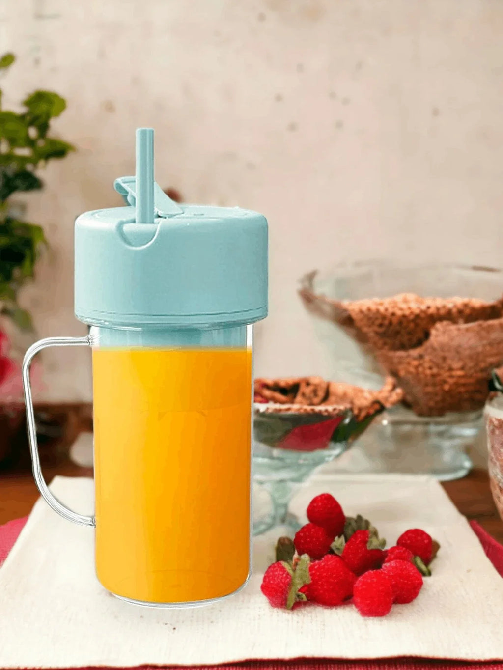 BATIDORA PORTÁTIL CON PAJITA